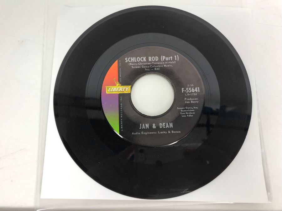 Jan & Dean Drag City And Schlock Rod (Part 1) 45RPM Vinyl Record F-55641 Liberty Records [Photo 3]
