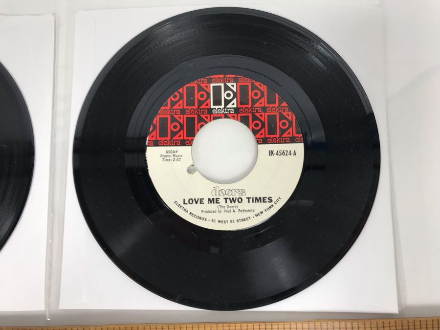The Doors Love Me Two Times And Moonlight Drive EK-45624; Wishful Sinful And Who Scared You EK-45656 45RPM Vinyl Records Elektra Records [Photo 2]