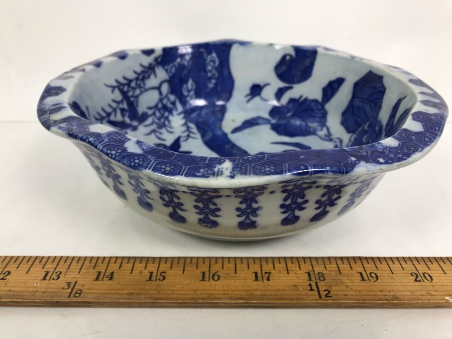 Vintage Japanese Blue And White Bowl 9'D [Photo 4]