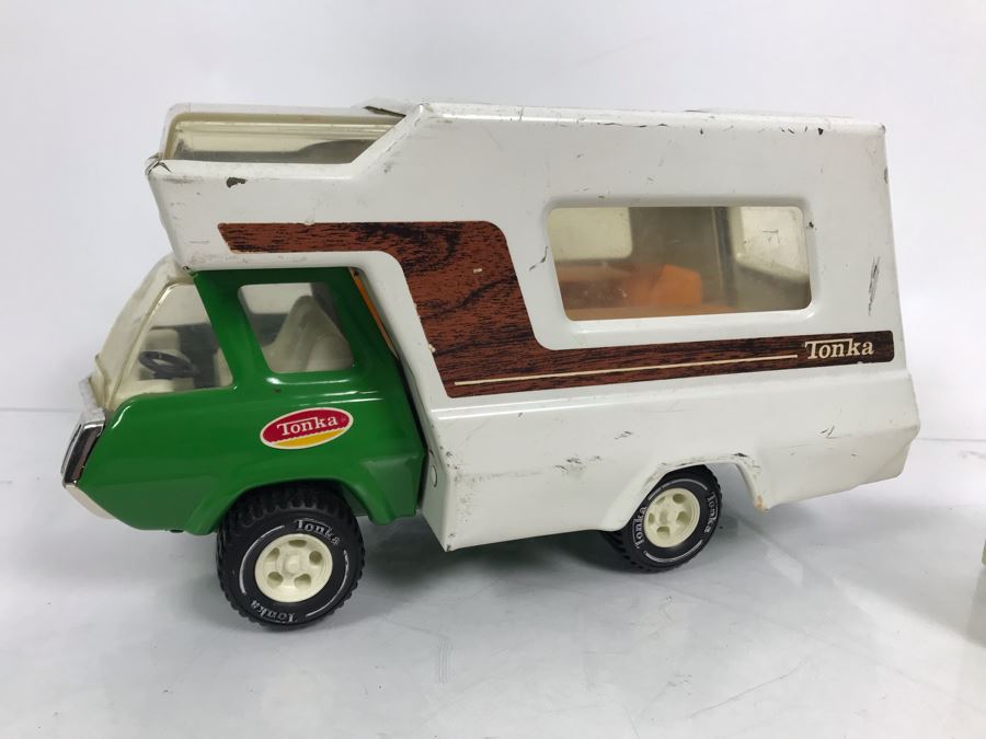 Vintage Tonka Winnebago And Tonka Truck Camper