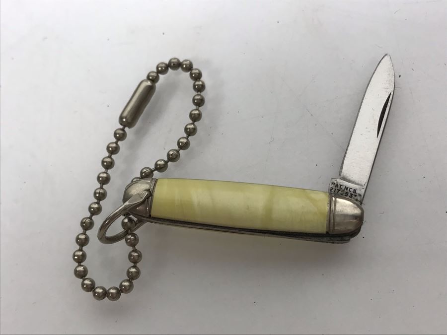 Vintage Lot Featuring An English Boatswain Whistle, Hand Wrought Bird Tray, 1946 Maiden Voyage Postcard Of Queen Elizabeth Ship, Vintage Brooch Pin, Ladies Compact, 3 Rings, Lacquer Box, Metal Box, Token, Copper Chalice And Mini Pocket Knife - See Photos [Photo 29]