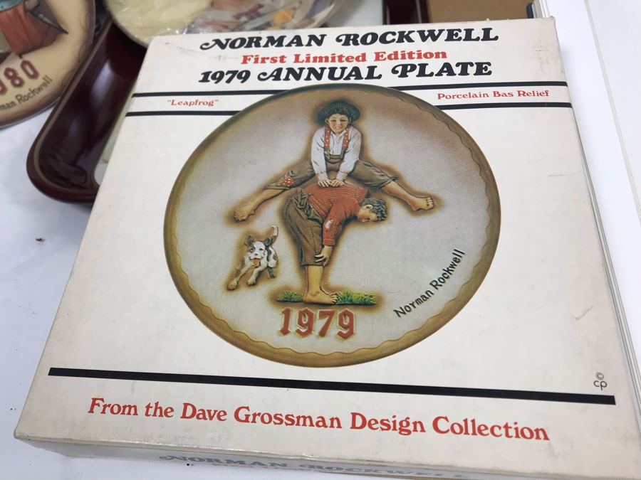 Collection Of (5) Norman Rockwell Trays, (3) Collectible Plates And (1) Norman Rockwell Illustrator Book [Photo 12]