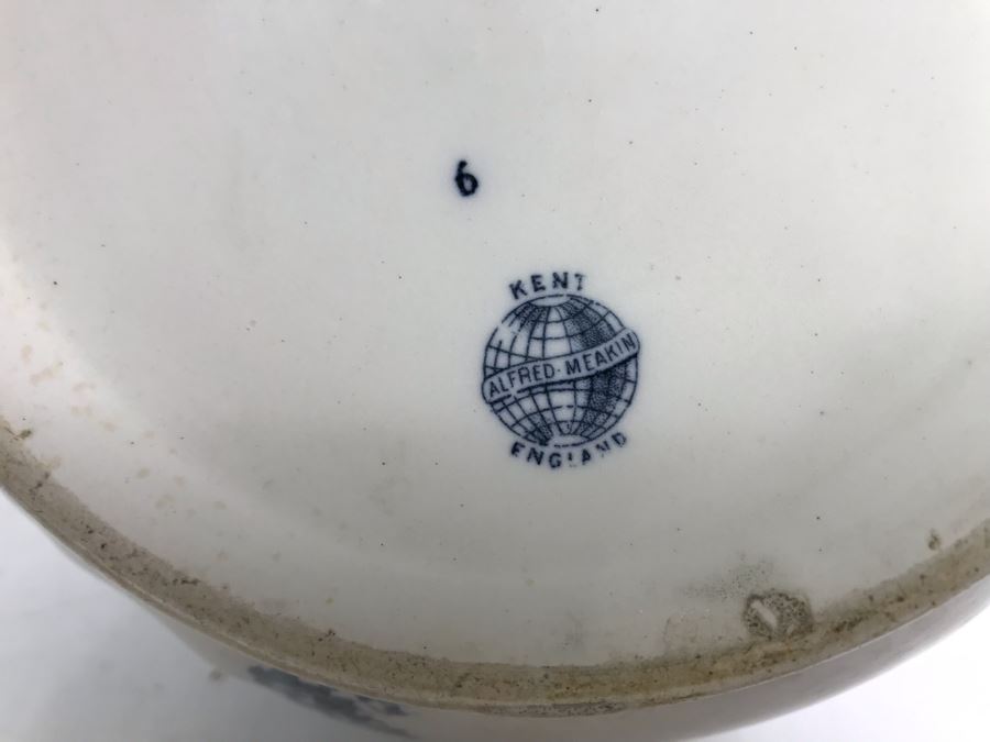 Vintage Copper Teapot And Alfred-Meakin Kent England Chamber Pot With Lid [Photo 7]