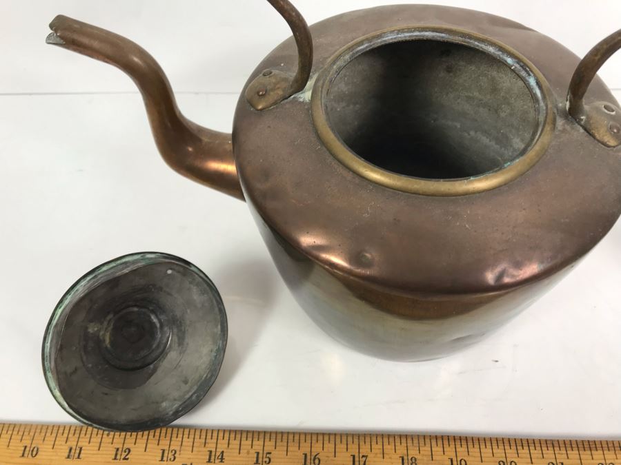 Vintage Copper Teapot And Alfred-Meakin Kent England Chamber Pot With Lid [Photo 10]