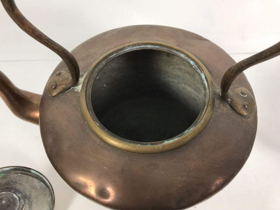 Vintage Copper Teapot And Alfred-Meakin Kent England Chamber Pot With Lid [Photo 11]