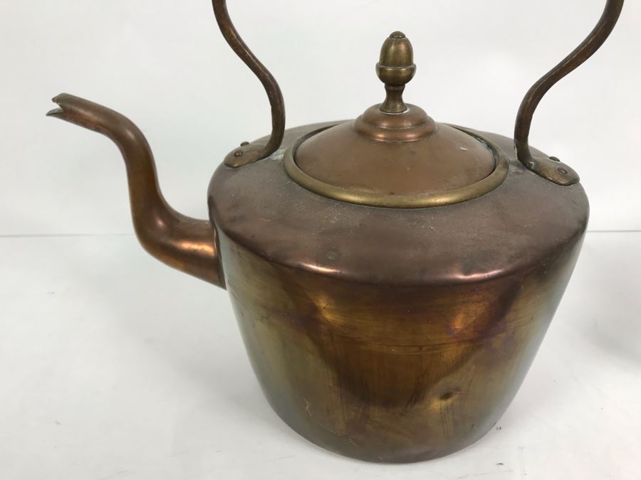 Vintage Copper Teapot And Alfred-Meakin Kent England Chamber Pot With Lid [Photo 9]