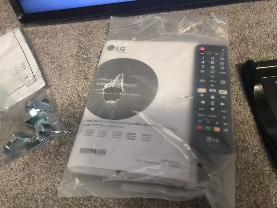 LG 43UJ6300: 43 Inch Class 4K UHD HDR Smart LED TV With Remote And Bracket For Wall Mounting [Photo 4]