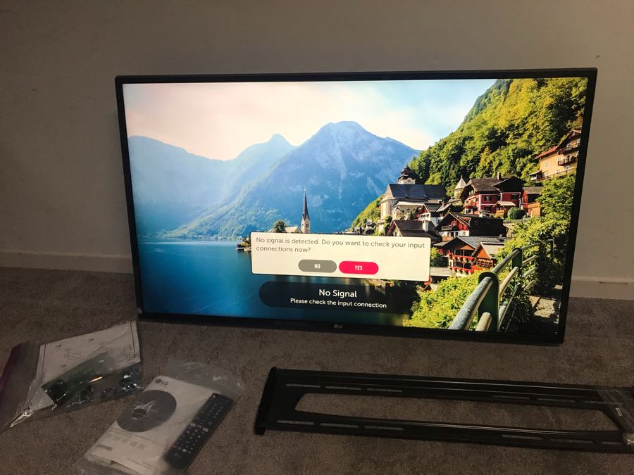 LG 43UJ6300: 43 Inch Class 4K UHD HDR Smart LED TV With Remote And Bracket For Wall Mounting [Photo 3]