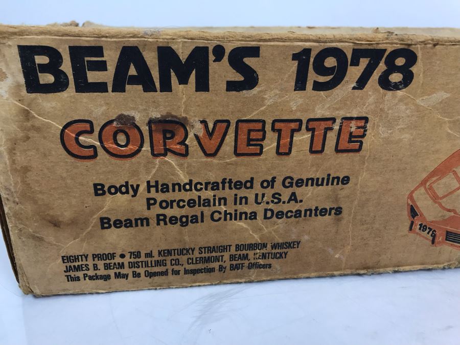 Vintage 1978 Jim Beam Corvette Liquour Decanter With Damaged Box [Photo 17]