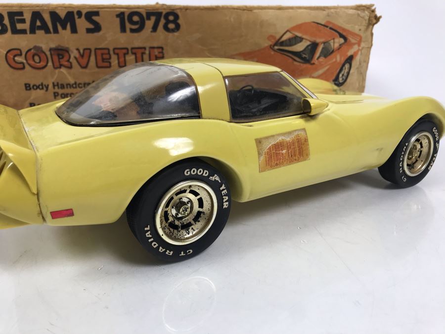 Vintage 1978 Jim Beam Corvette Liquour Decanter With Damaged Box [Photo 9]