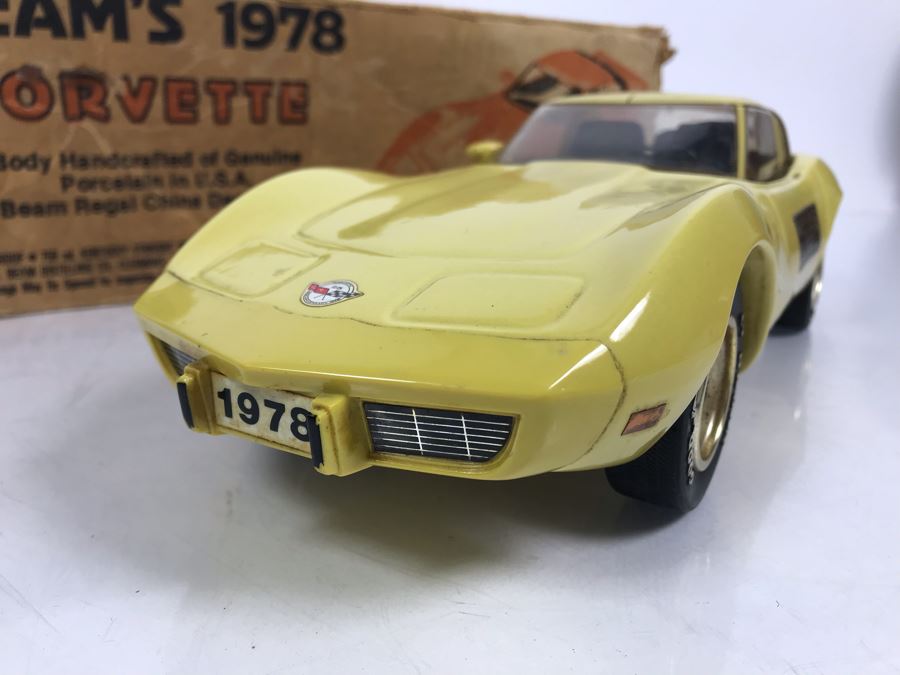 Vintage 1978 Jim Beam Corvette Liquour Decanter With Damaged Box [Photo 6]
