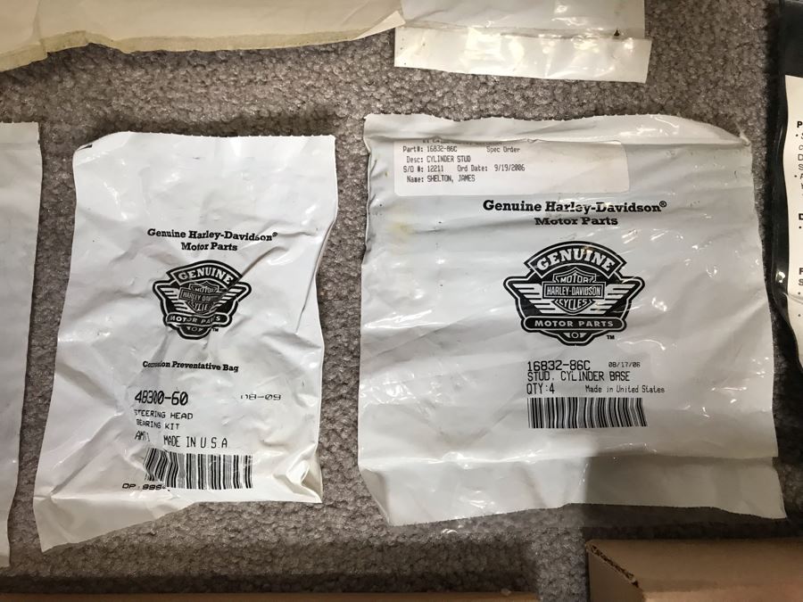Large Lot Of Genuine Harley-Davidson Motorcycle Parts - See Photos [Photo 15]