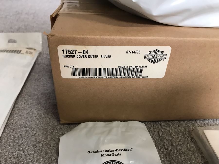 Large Lot Of Genuine Harley-Davidson Motorcycle Parts - See Photos [Photo 4]
