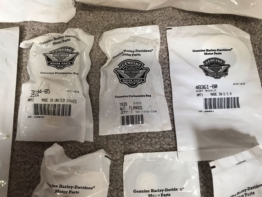 Large Lot Of Genuine Harley-Davidson Motorcycle Parts - See Photos [Photo 19]