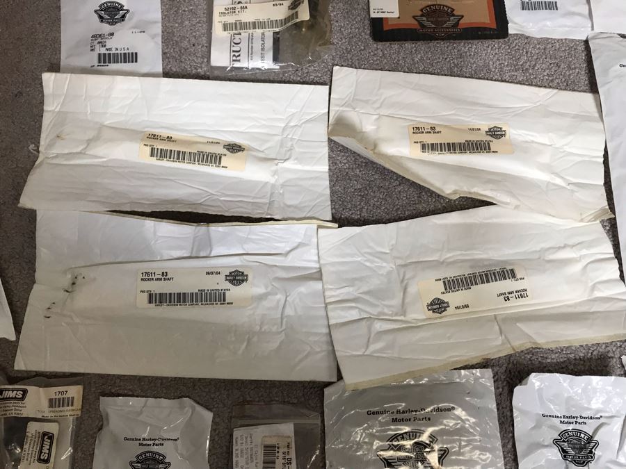 Large Lot Of Genuine Harley-Davidson Motorcycle Parts - See Photos [Photo 6]