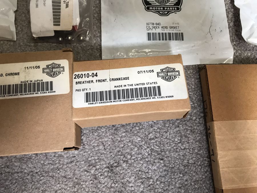 Large Lot Of Genuine Harley-Davidson Motorcycle Parts - See Photos [Photo 12]
