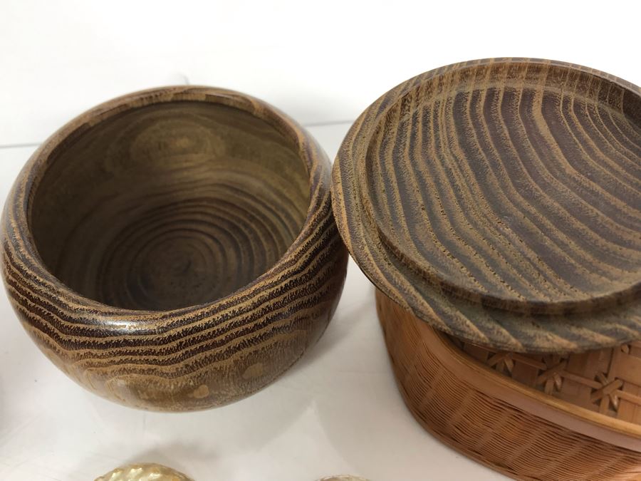 (3) Wooden Boxes, (1) Woven Box, Carved Wooden Turtle, Seashells And Large Fish Scale From Russia [Photo 15]