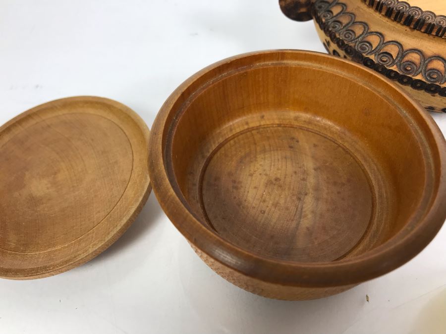 (3) Wooden Boxes, (1) Woven Box, Carved Wooden Turtle, Seashells And Large Fish Scale From Russia [Photo 10]