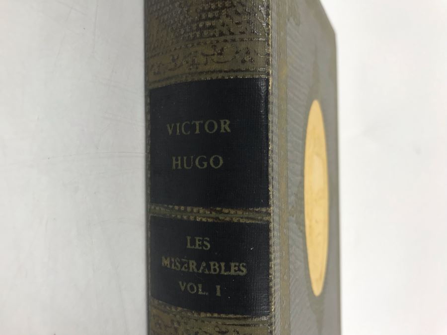 Victor Hugo Les Miserables Volume I Book And 1910 Book Flowers From Mediaeval History By Minnie D. Kellogg Illustrated [Photo 4]