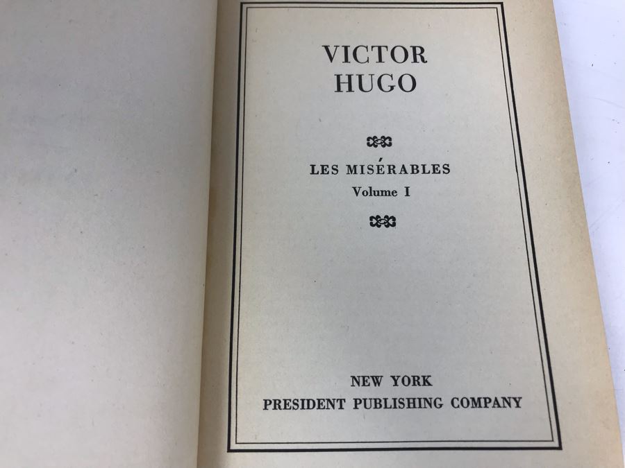 Victor Hugo Les Miserables Volume I Book And 1910 Book Flowers From Mediaeval History By Minnie D. Kellogg Illustrated [Photo 5]