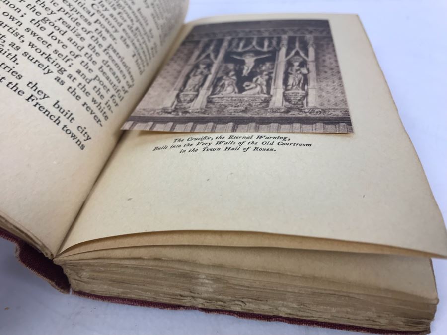 Victor Hugo Les Miserables Volume I Book And 1910 Book Flowers From Mediaeval History By Minnie D. Kellogg Illustrated [Photo 14]