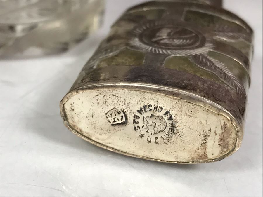 Antique Wooden Tea Box (Top), Antique Wooden Walnut Lock Box (Bottom) And (3) Glass Bottles With Sterling Silver Lids 20g+ Sterling Silver [Photo 15]