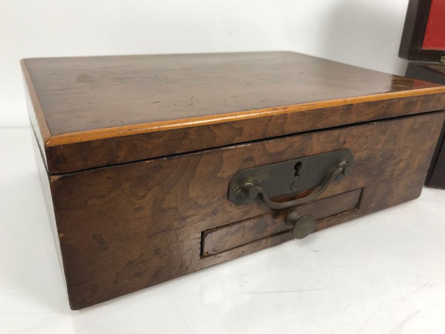 Antique Wooden Tea Box (Top), Antique Wooden Walnut Lock Box (Bottom) And (3) Glass Bottles With Sterling Silver Lids 20g+ Sterling Silver [Photo 26]