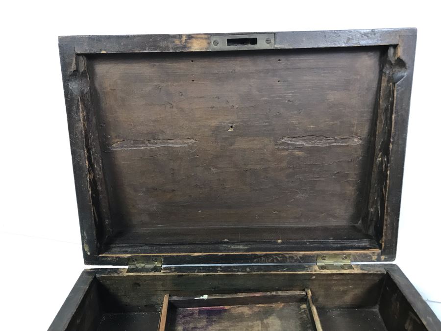 Antique Wooden Tea Box (Top), Antique Wooden Walnut Lock Box (Bottom) And (3) Glass Bottles With Sterling Silver Lids 20g+ Sterling Silver [Photo 25]