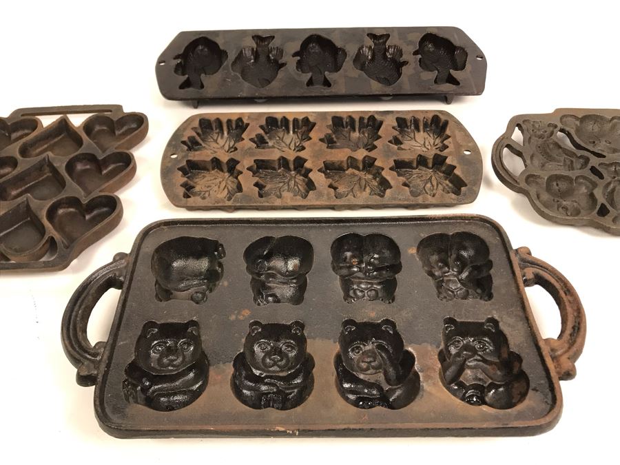 Collection Of (7) Cast Iron Molds From Lodge And John Wright Co: Bears, Fish, Hearts, Leaves, Balls, Trees - See Photos [Photo 3]