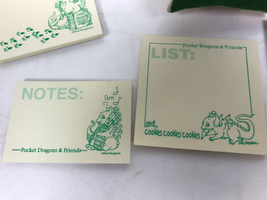 Real Musgrave The Whimsical World Of Pocket Dragons Unused Cardboard Display For Pocket Dragons, Hand Signed By Real Musgrave Pocket Dragon 'No Ugly Monsters Allowed', Pins, Notepads And Catalogs [Photo 14]