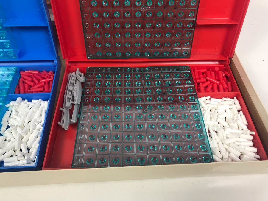 Vintage 1971 Milton Bradley Battleship Game [Photo 4]