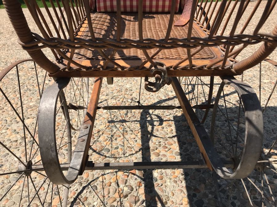 Antique Victorian Wicker Pram Baby Carriage Stroller With Metal Wheels 44'H X 24'W X 60'L [Photo 11]