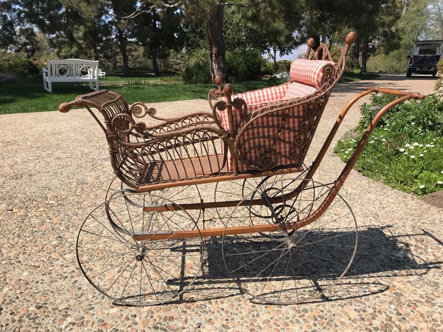 Antique Victorian Wicker Pram Baby Carriage Stroller With Metal Wheels 44'H X 24'W X 60'L [Photo 1]