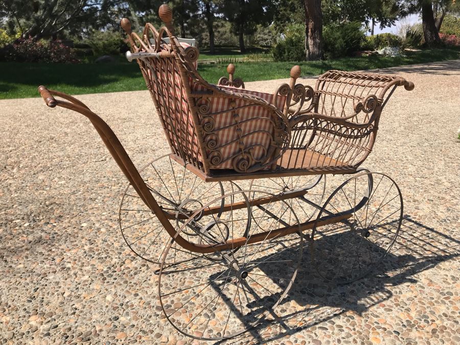 Antique Victorian Wicker Pram Baby Carriage Stroller With Metal Wheels 44'H X 24'W X 60'L [Photo 7]