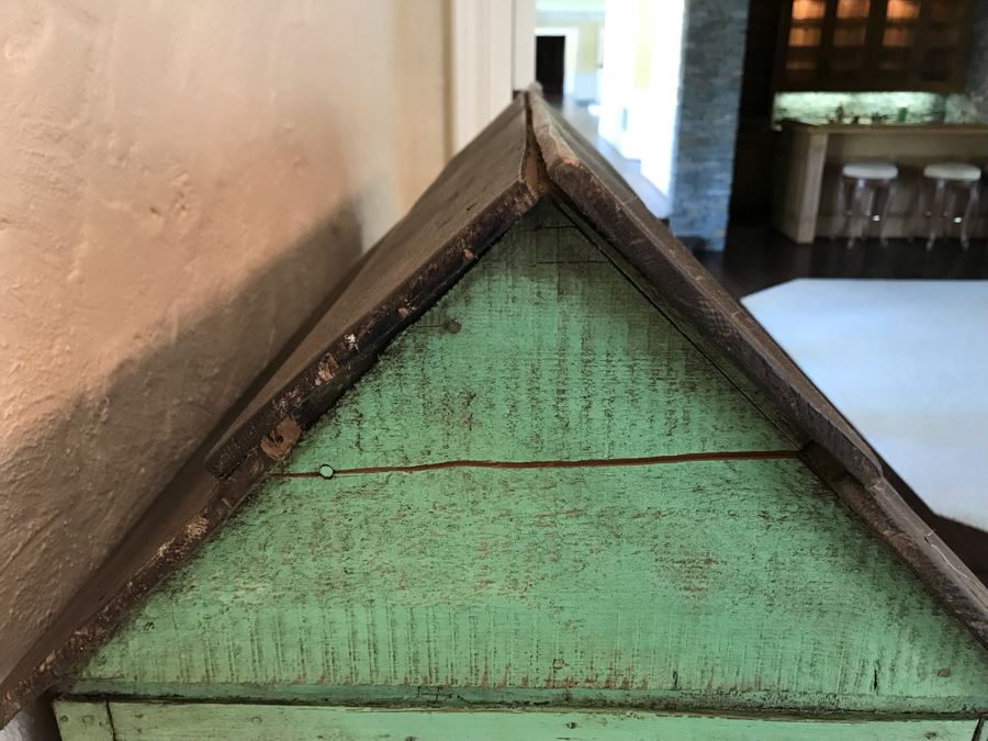 Shabby Chic Vintage Chicken Coop Birdcage Cabinet With Lower Table And Lockable Door Light Lime Green 64'H X 34'W X 16.5'D [Photo 17]