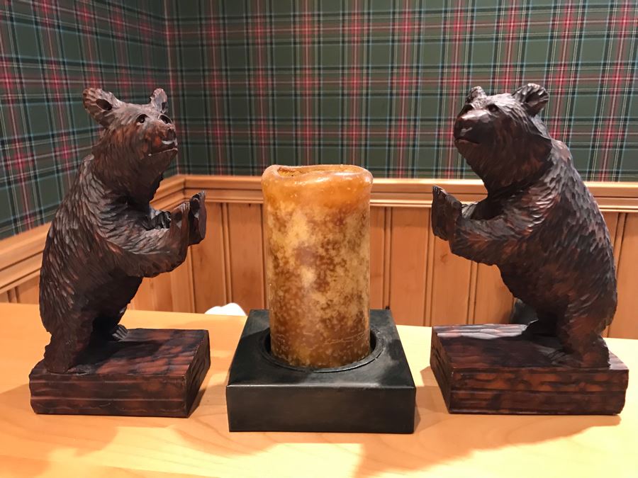 Pair Of Resin Bear Bookends And Metal Candle Holder [Photo 2]