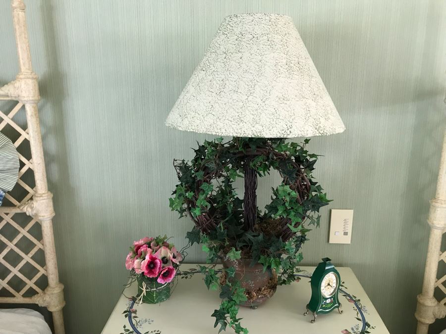 Pair Of Hand Painted Nightstands Tables With Pair Of Faux Ivy Table Lamps 28'W X 18'D X 30'H [Photo 12]