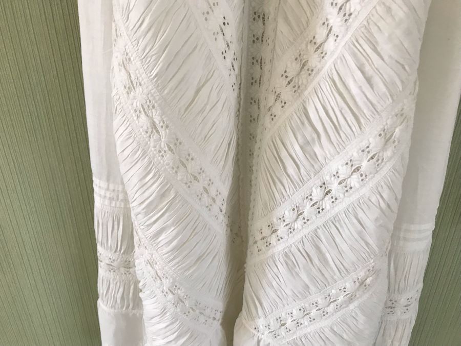 Pair Of Vintage Young Girls White Cotton Dresses With Vintage Wooden Hangers [Photo 8]