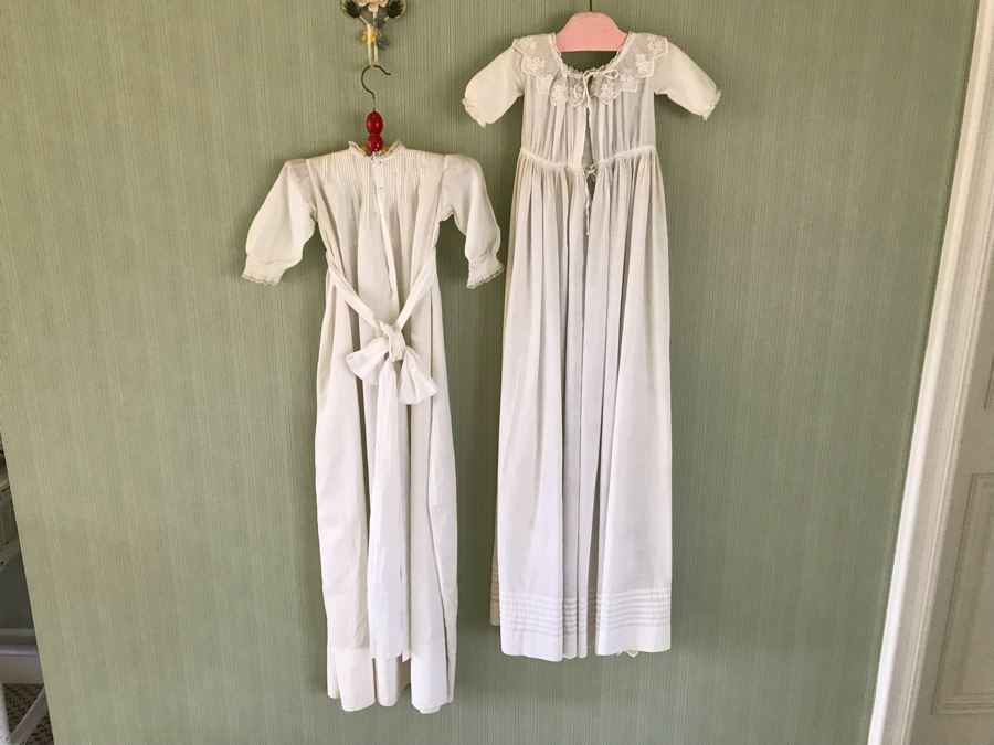 Pair Of Vintage Young Girls White Cotton Dresses With Vintage Wooden Hangers [Photo 13]