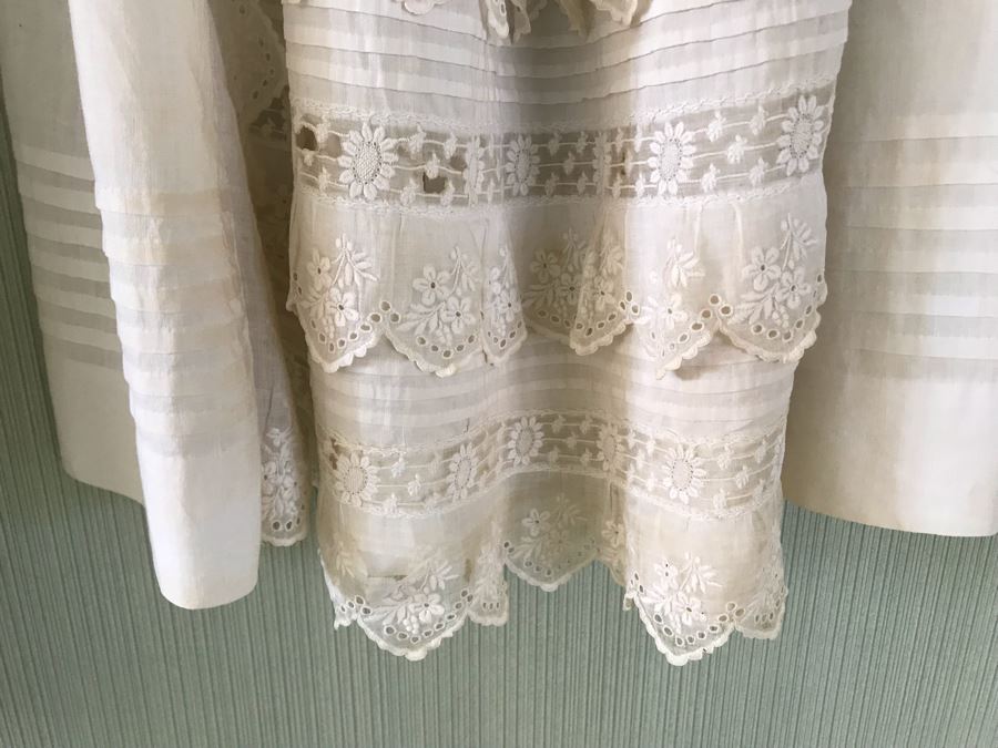 Pair Of Vintage Young Girls White Cotton Dresses With Vintage Wooden Hangers [Photo 7]