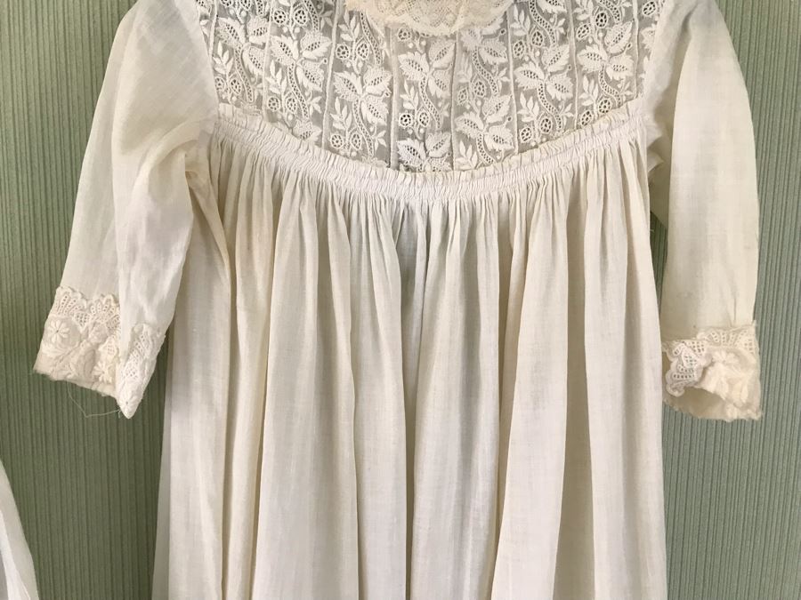 Pair Of Vintage Young Girls White Cotton Dresses With Vintage Wooden Hangers [Photo 6]