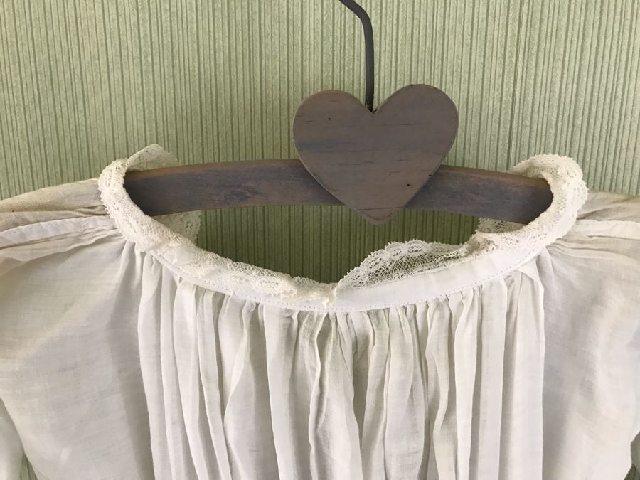 Pair Of Vintage Young Girls White Cotton Dresses With Vintage Wooden Hangers [Photo 9]