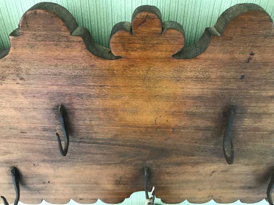 Antique Wall Mounted Rack With (15) Metal Hooks 50'W X 11'H [Photo 11]