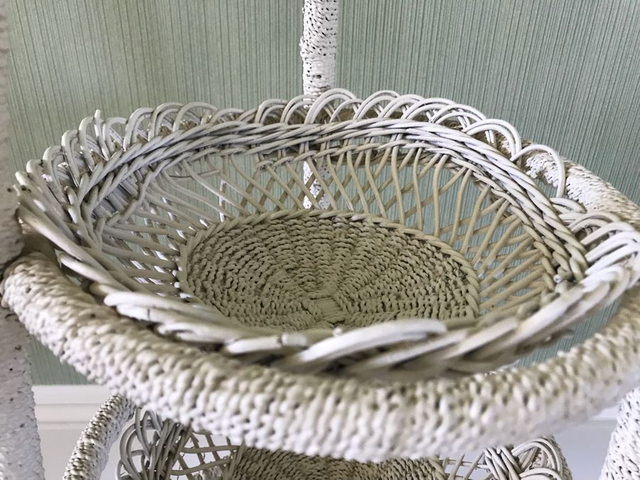 Vintage Shabby Chic White Wicker 3-Tier Stand 30'H [Photo 5]