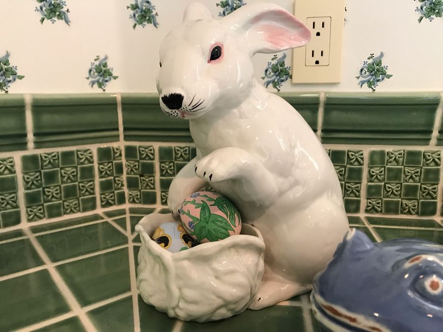 Italian Intrada Easter Bunny Rabbit With Basket And Painted Eggs (Retails Over $200), Blue Frog And Green Rabbit [Photo 3]