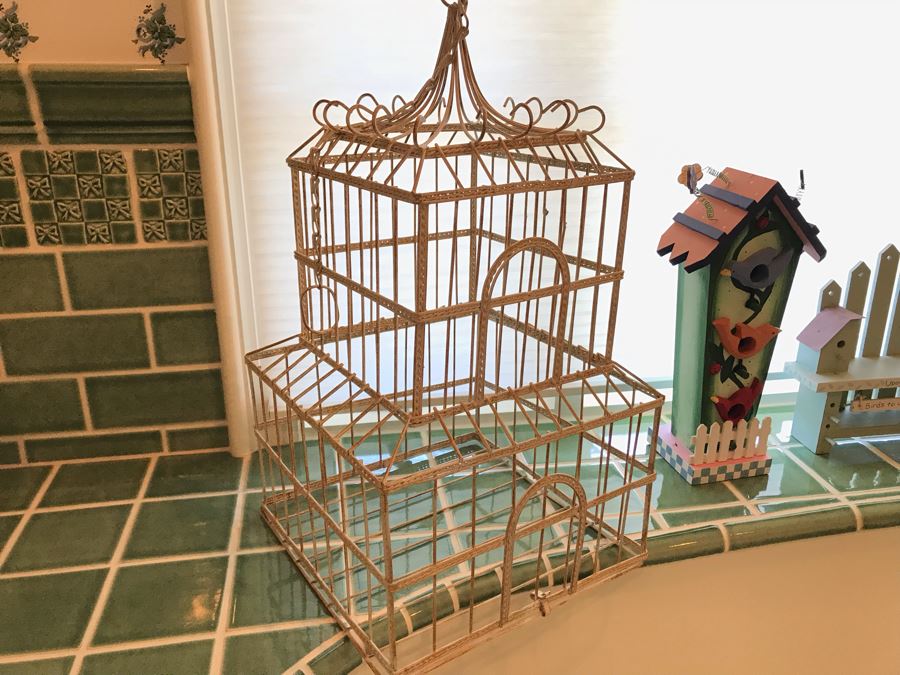 (4) Birdhouses And (1) Metal Bird Cage [Photo 6]