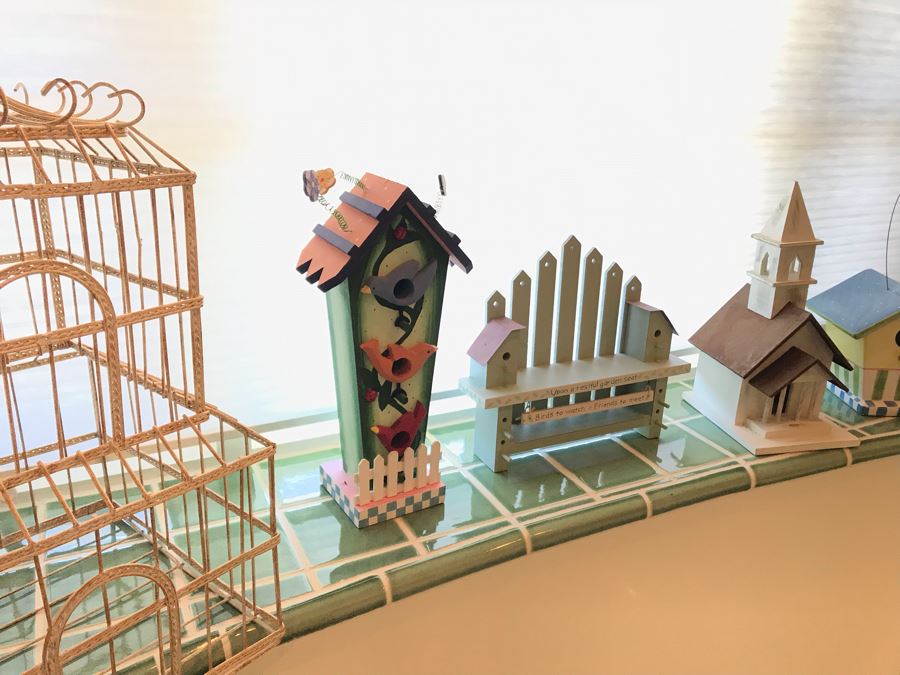 (4) Birdhouses And (1) Metal Bird Cage [Photo 7]