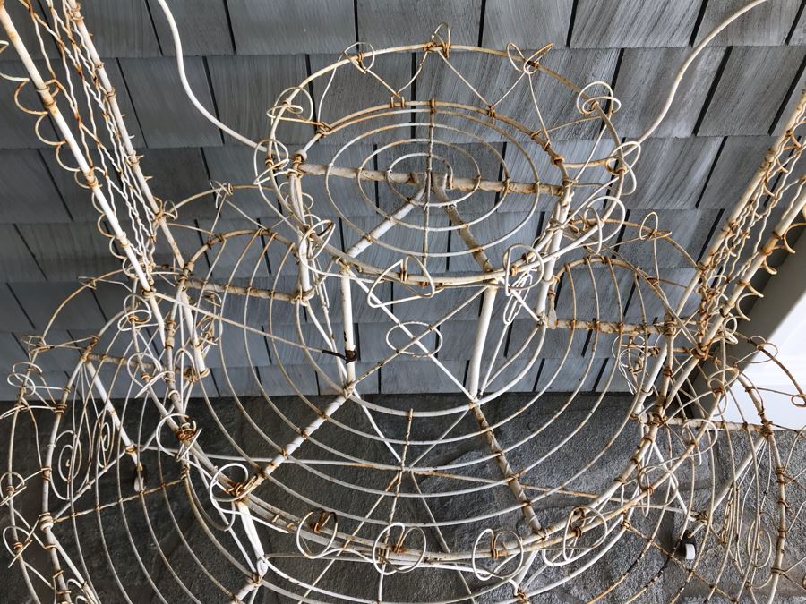 Vintage White Shabby Chic Twisted Wire Frame 3-Tier Plant Stand With Casters [Photo 4]