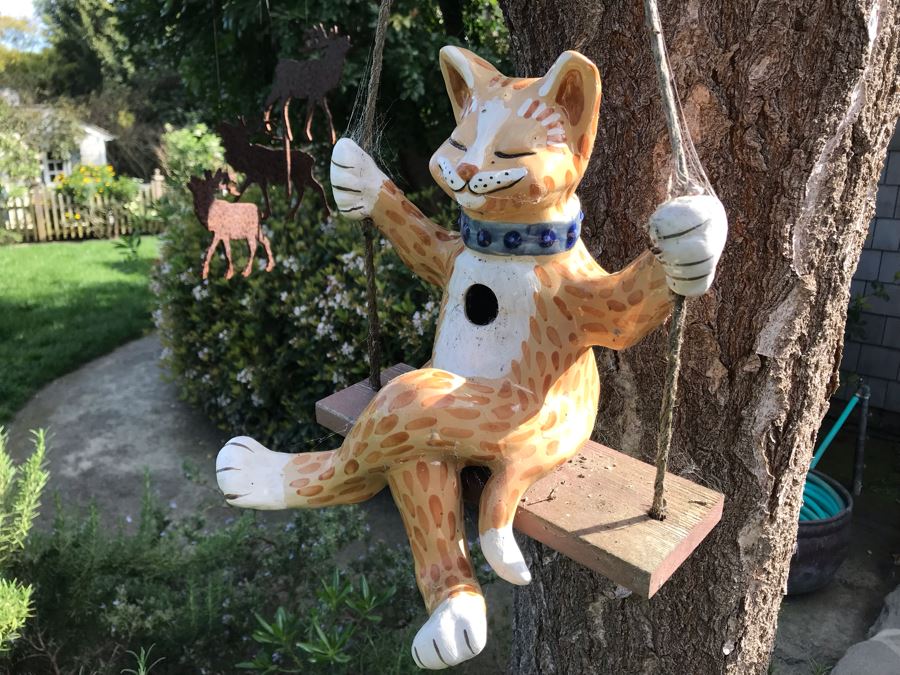 Painted Cermaic Smiling Cat On A Swing Birdhouse [Photo 3]