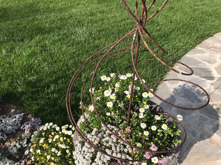 Vintage Twisted Metal Garden Ornament